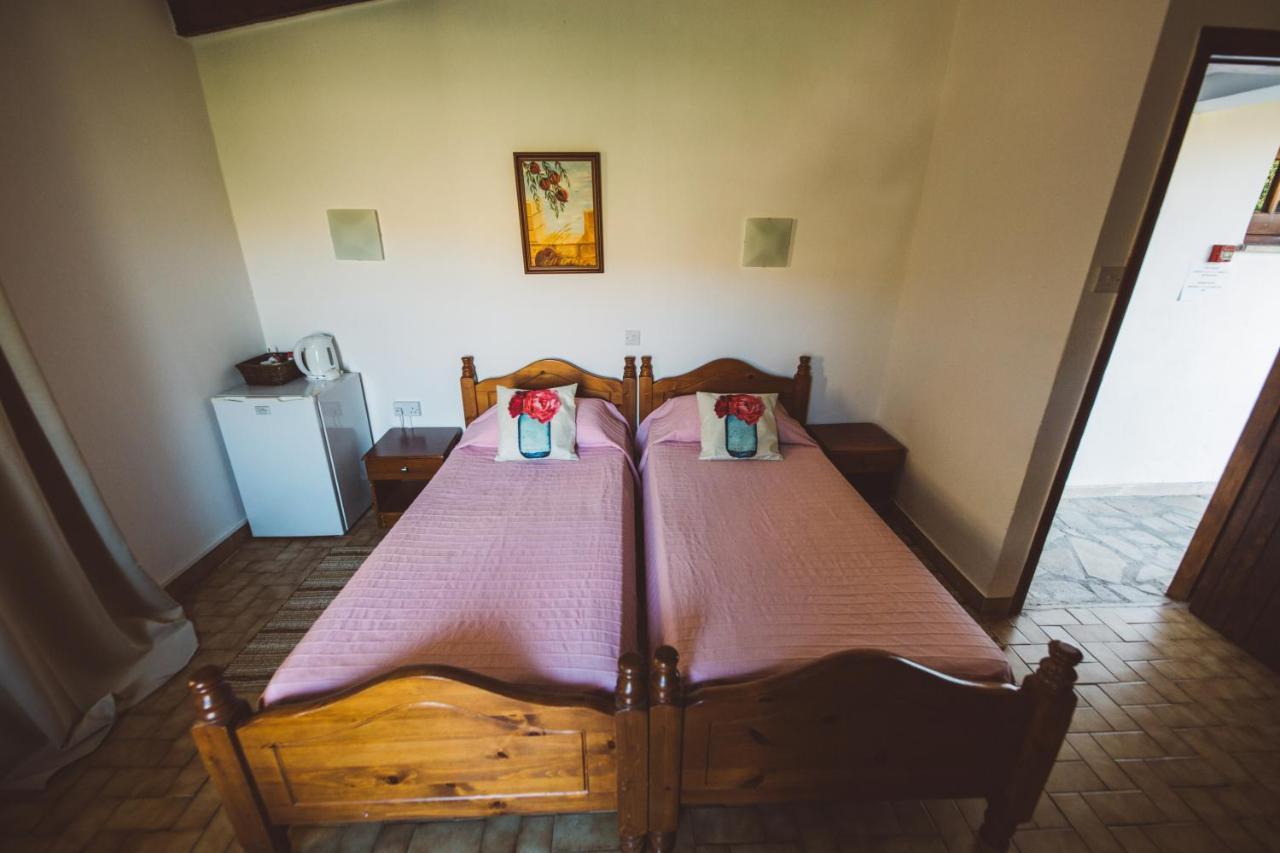 Vasilias Nikoklis Inn Никоклия Экстерьер фото